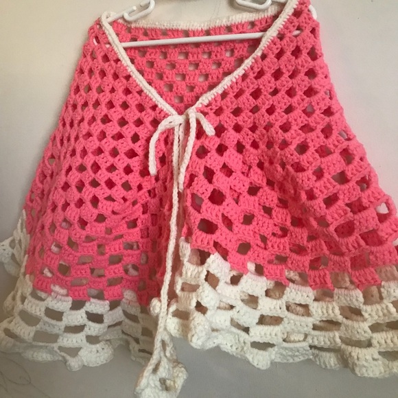Rare Vintage 1960’s Handmade Crochet Cape Shawl - Picture 5 of 7